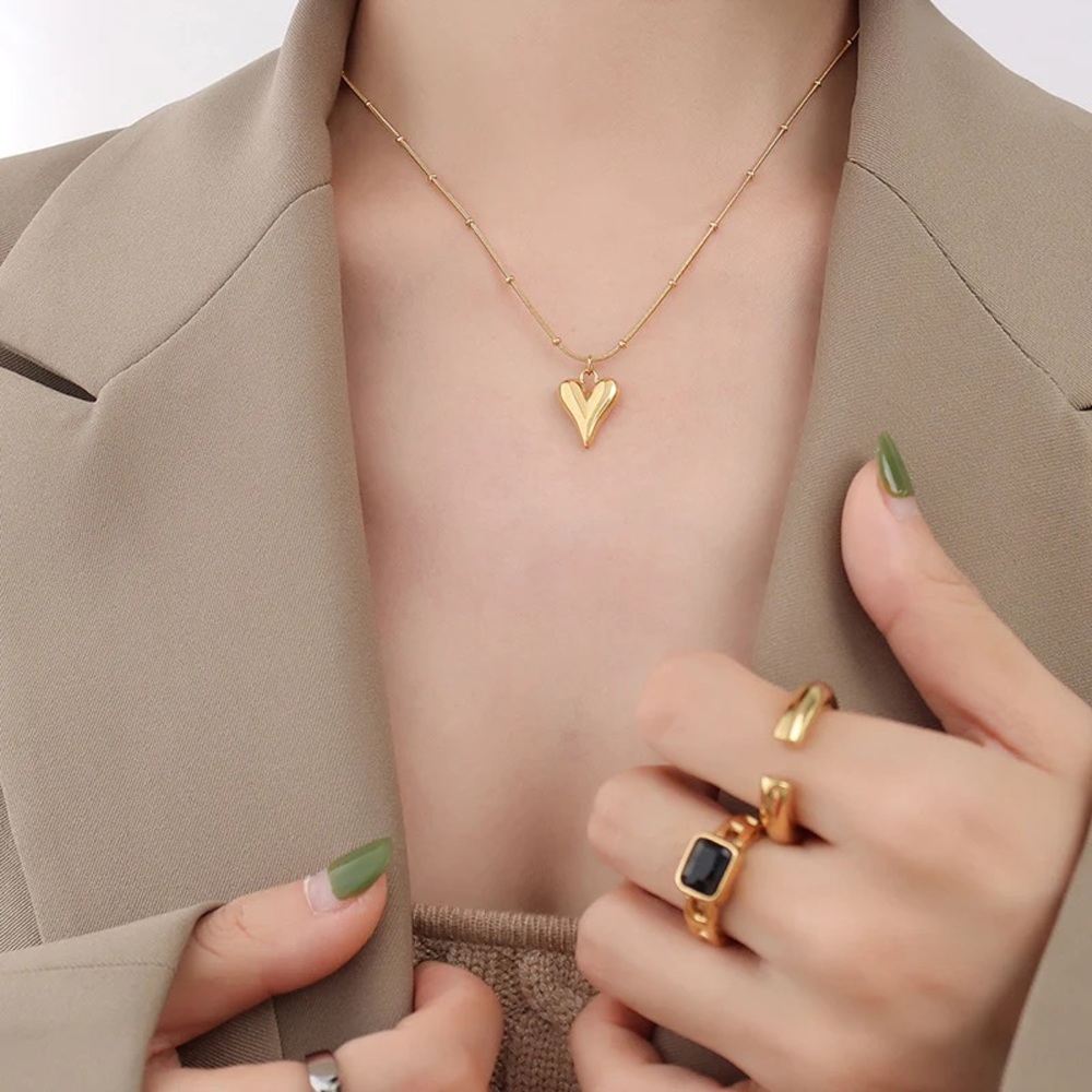 18K Gold Heart Necklace*Minimalist Necklace*Waterproof and Sweatproof - Picture 6 of 6
